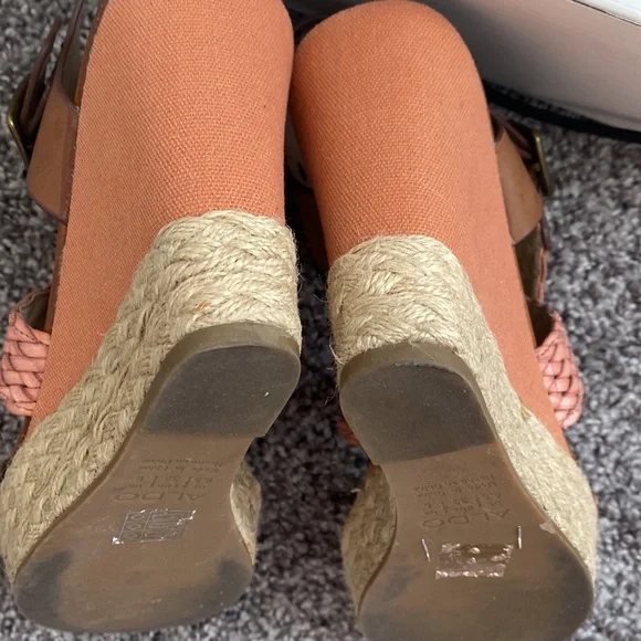 Women’s Aldo Wedge Heels size 8.5 - Picture 6 of 6